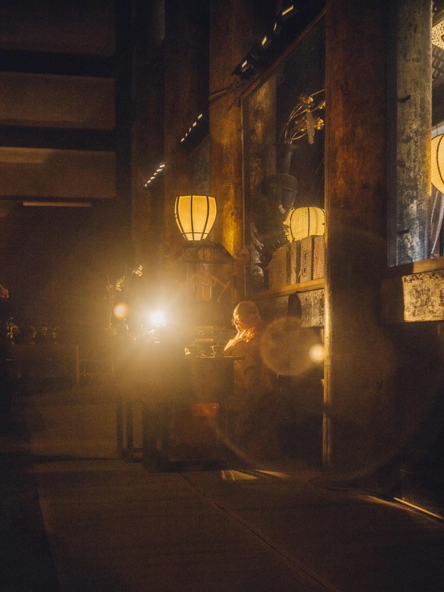 修正会｜一年間の安寧を祈願する年頭行事
SHUSHO-E | The first event of the year to pray for peace and order throughout the year

1月1日より1月7日までの7日間、本堂内々陣の御本尊御宝前において仏法興隆、国家安穏、五穀豊穣、諸人諸願成就などを祈願します。

Held from January 1 to 7 in the Main Hall’s innermost sanctuary (nainaijin), this annual ritual features prayers for a rich harvest, family safety, and world peace. 

#kiyomizudera #kyototemple
#清水寺 #修正会 #正月